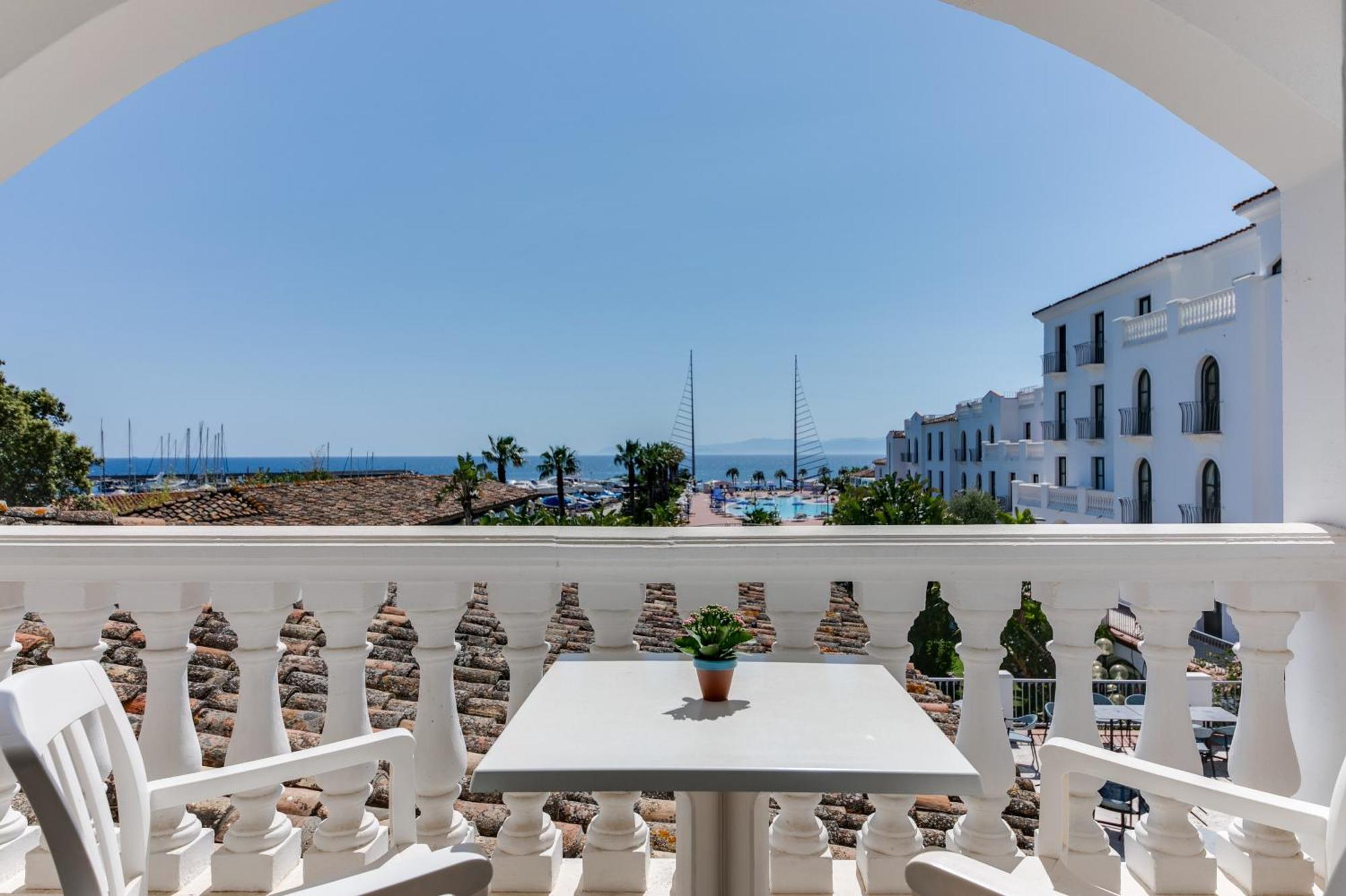 Sighientu Resort Capitana Pokoj fotografie